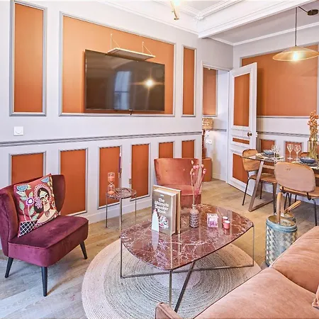 Apartment The Lord Byron Paris