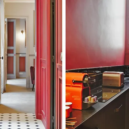 The Lord Byron Apartment *