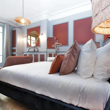 The Lord Byron Apartment Paris